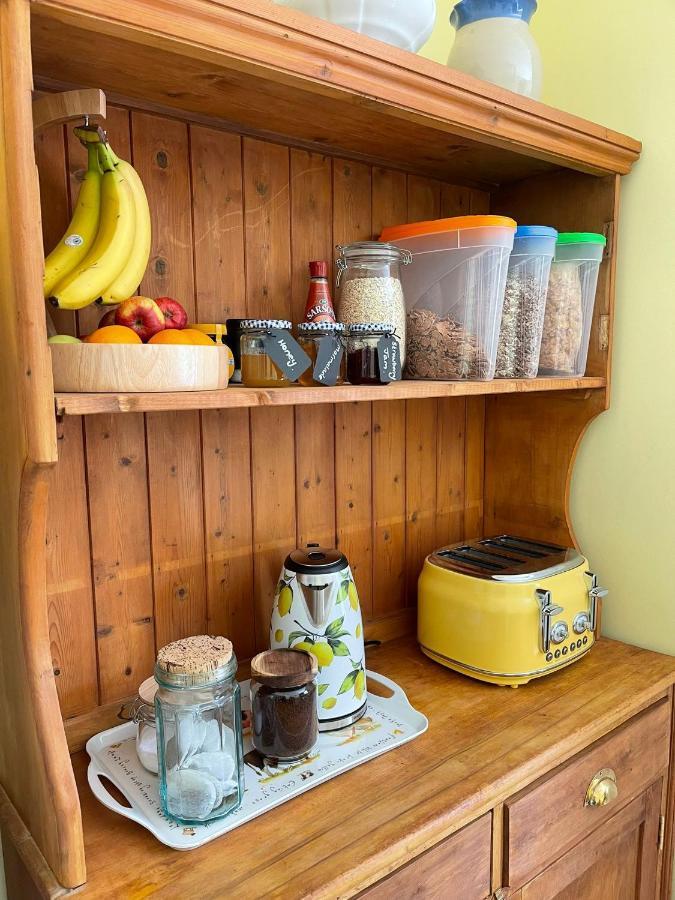Bowtree House Bed And Breakfast Грантем Экстерьер фото