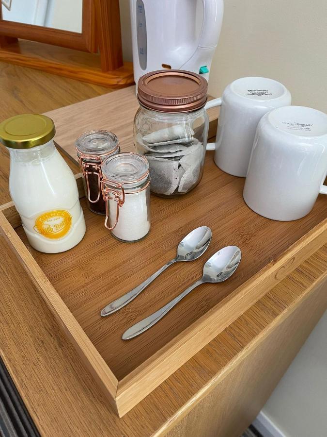 Bowtree House Bed And Breakfast Грантем Экстерьер фото